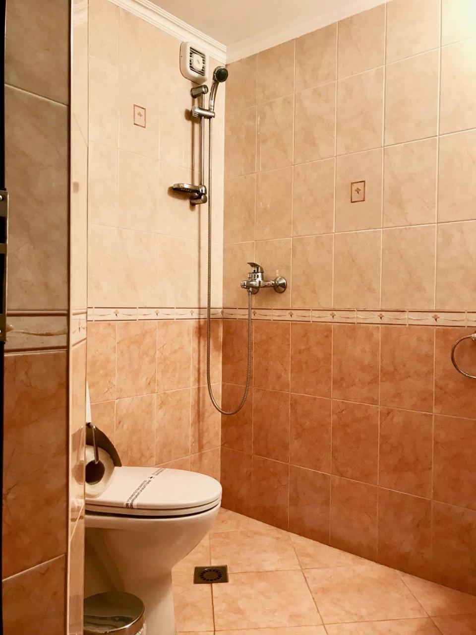 Daf Trans Hotel Pesztera